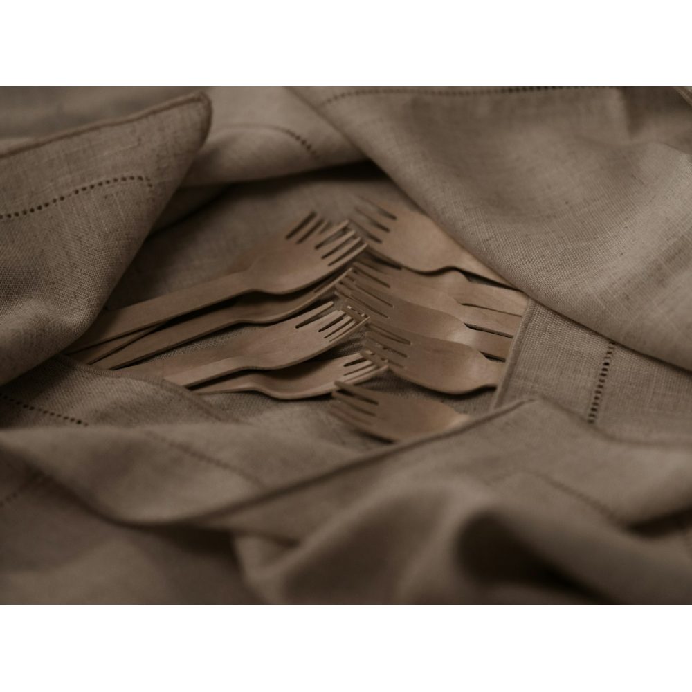 Wrapped disposable cutlery kit
